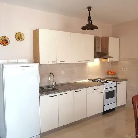 Apartment Ancica *